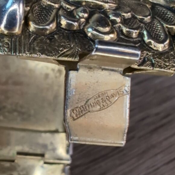 Vintage Whiting & Davis Victorian Revival Gold Tone Hinged Bangle Bracelet Safet - Picture 4 of 5